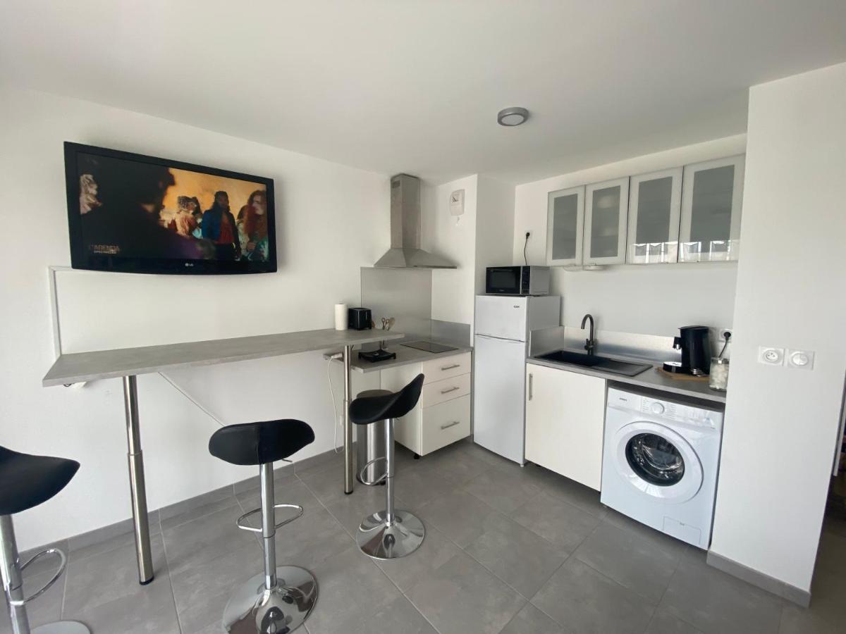 Appartement Type 2 Neuf +Grande Terrasse Le Lavandou Exteriör bild